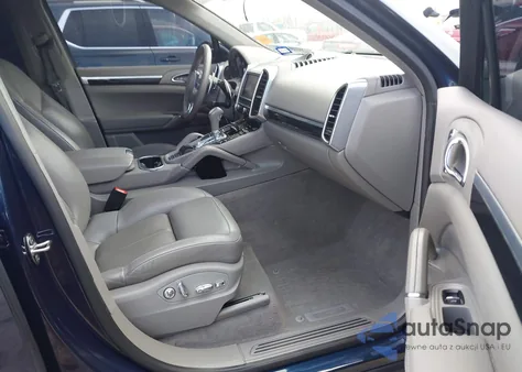 2013 Porsche Cayenne Diesel z USA, uszkodzony, nr VIN WP1AF2A23DLA35620